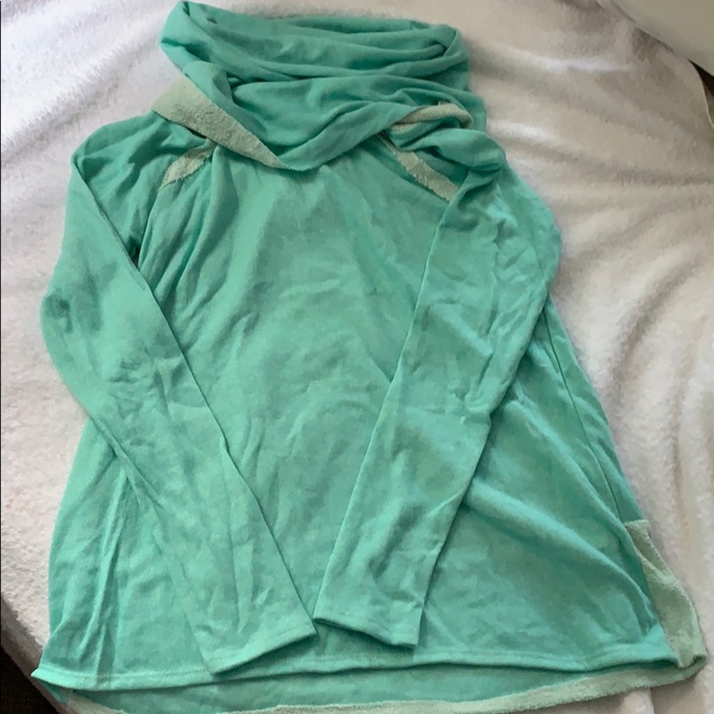 Light Cowl Neck Sweatshirt